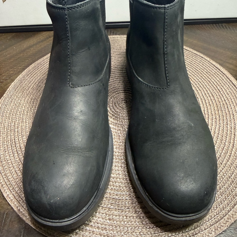 Sorel Emilie Chelsea Black Slip-On waterproof Boots Women SZ-9 Box15